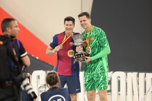 1737502407331033645.jpg 乐鱼体育官方网站-连续两场比赛致命失误,什琴斯尼在巴萨还有未来吗