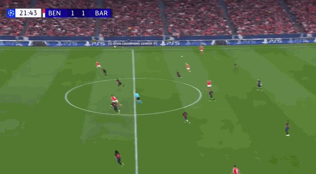 1737502230757039390.gif 乐鱼体育官方网站-连续两场比赛致命失误,什琴斯尼在巴萨还有未来吗