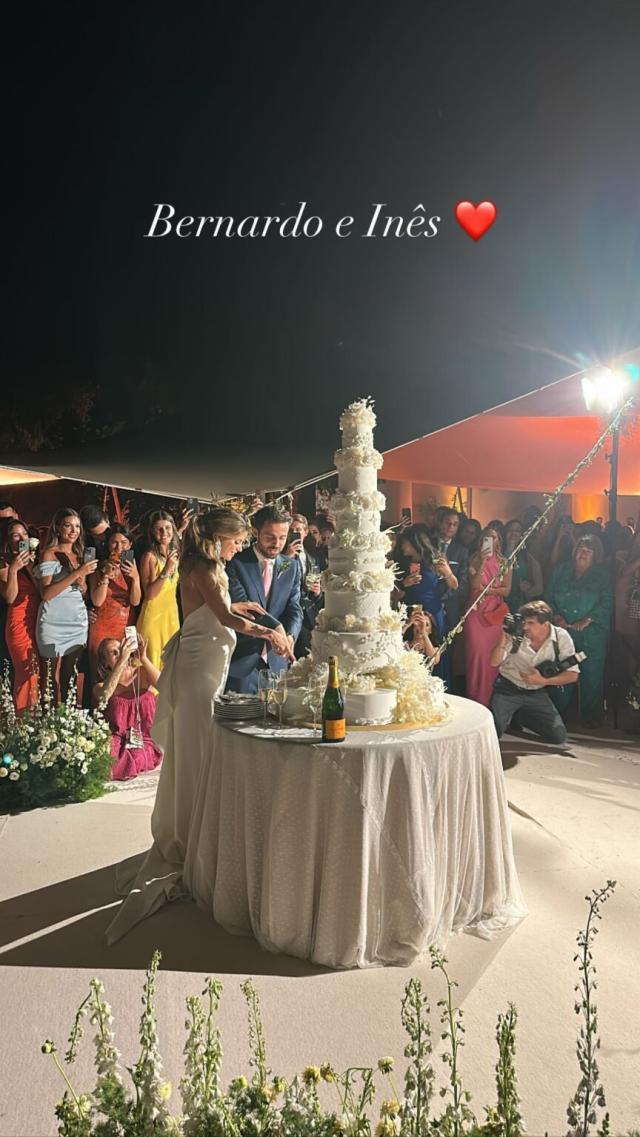 乐鱼app-B席月初结婚 妻子怀孕6个月 或先租后买加盟巴萨？